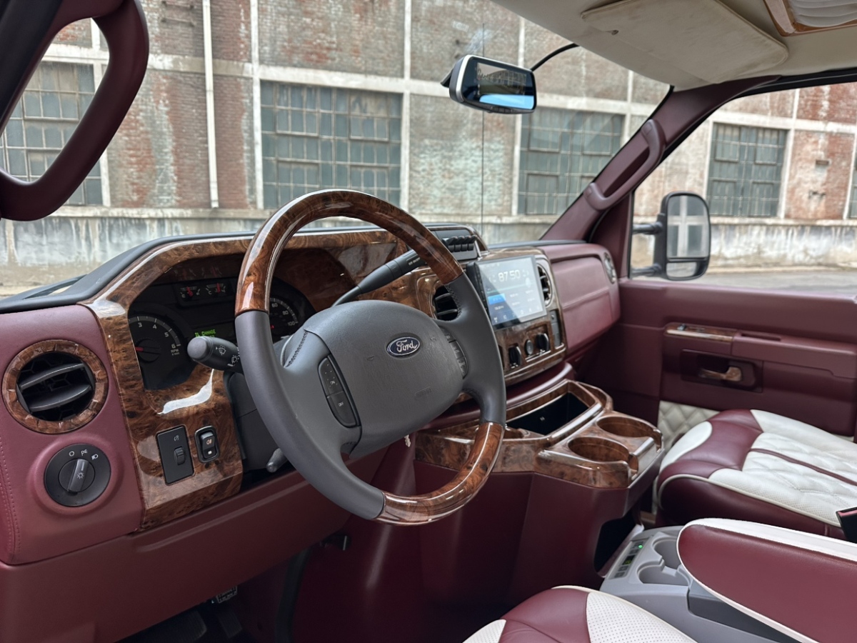 Ford E350 2017 #10 Ford E350 2017 car image #10