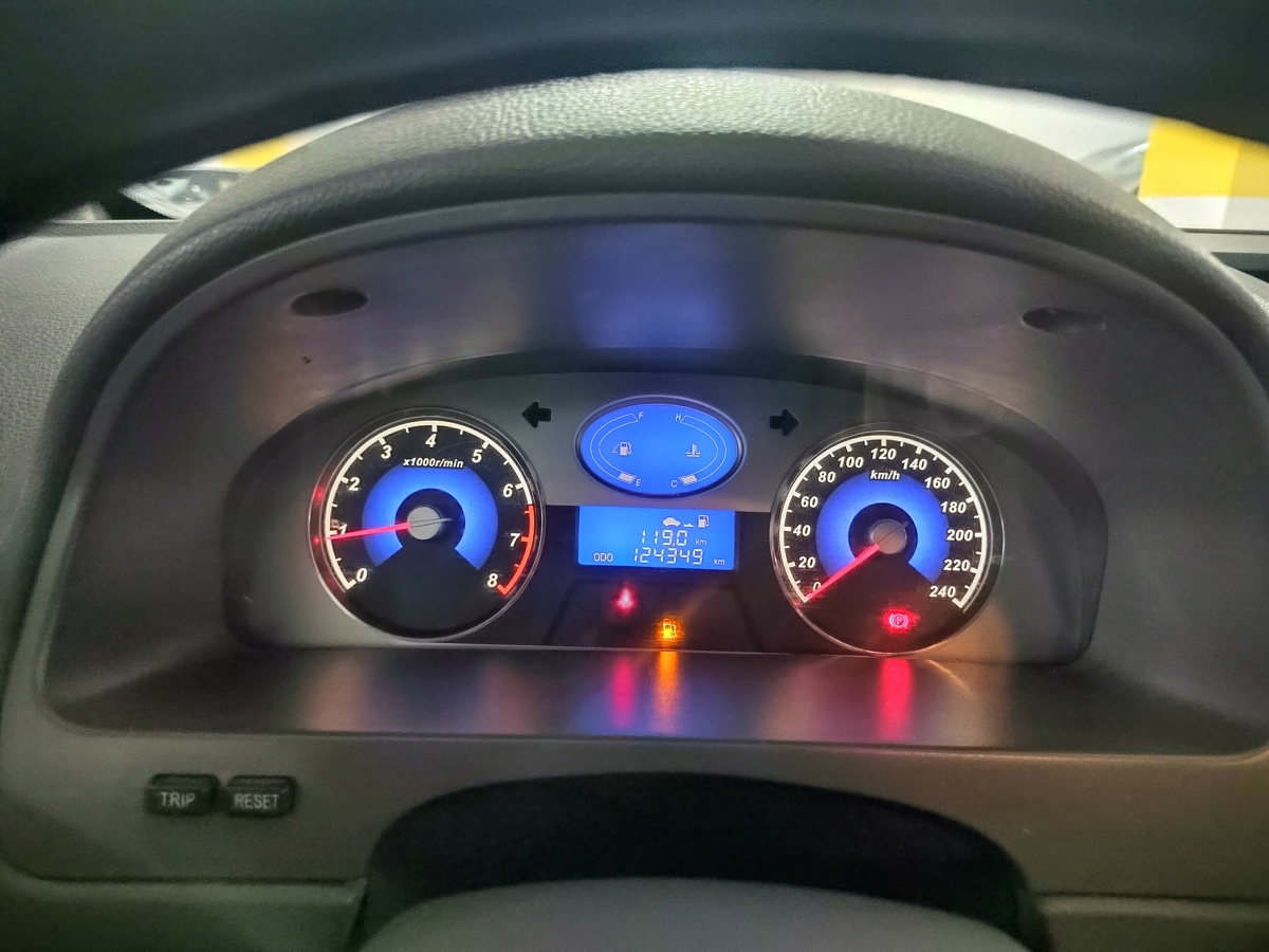 GEELY Emgrand Classic 2011 car image #10