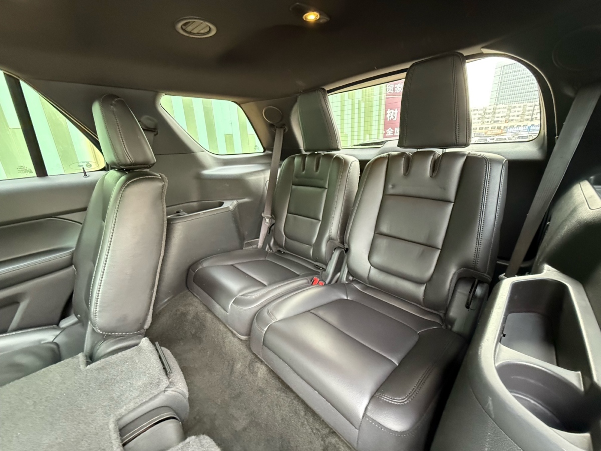 Ford Explorer (Imported) 2013 #10 Ford Explorer (Imported) 2013 car image #10