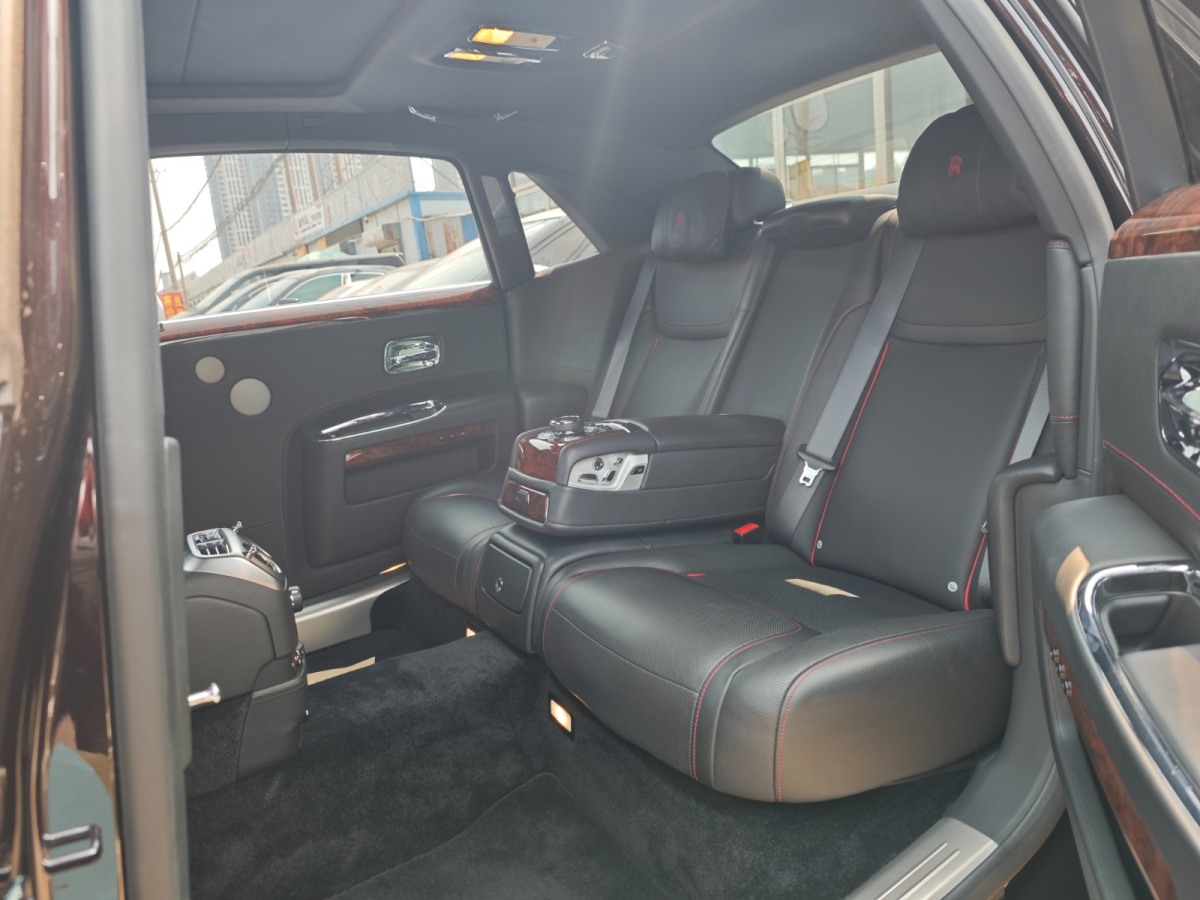 劳斯莱斯 古思特 2017 #10 劳斯莱斯 古思特 2017 汽车图片 #10