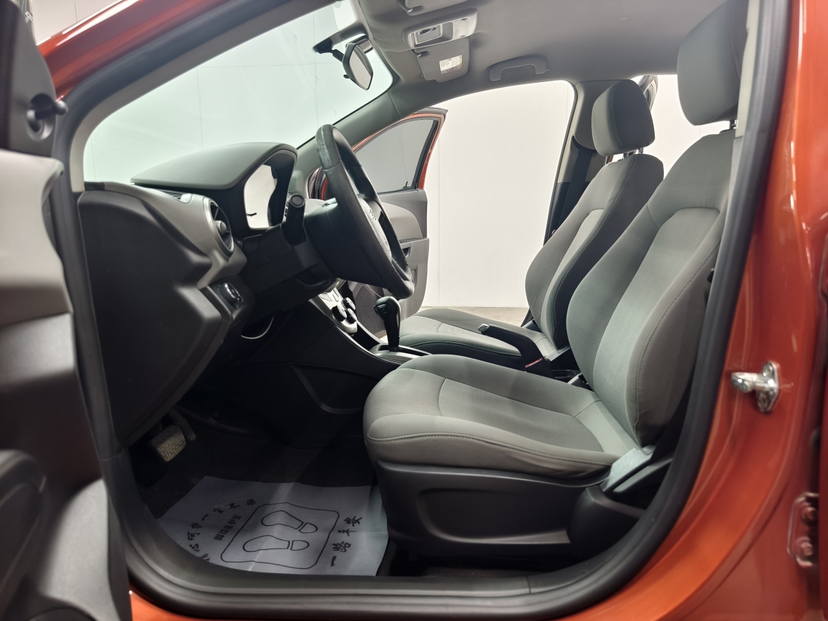 雪佛兰 爱唯欧 2014 汽车图片 #10