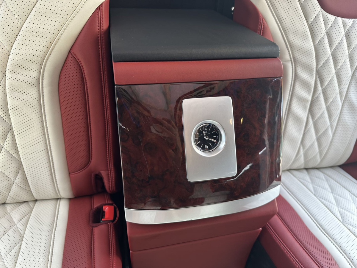 Mercedes-Benz V Class 2019 car image #10