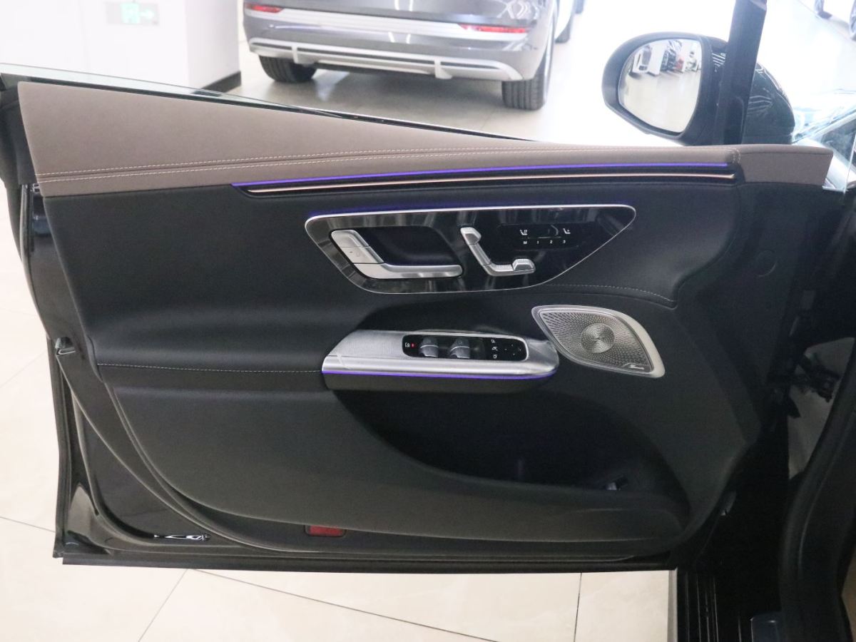 Mercedes-Benz EQE Class 2025 #10 Mercedes-Benz EQE Class 2025 immagine di auto #10