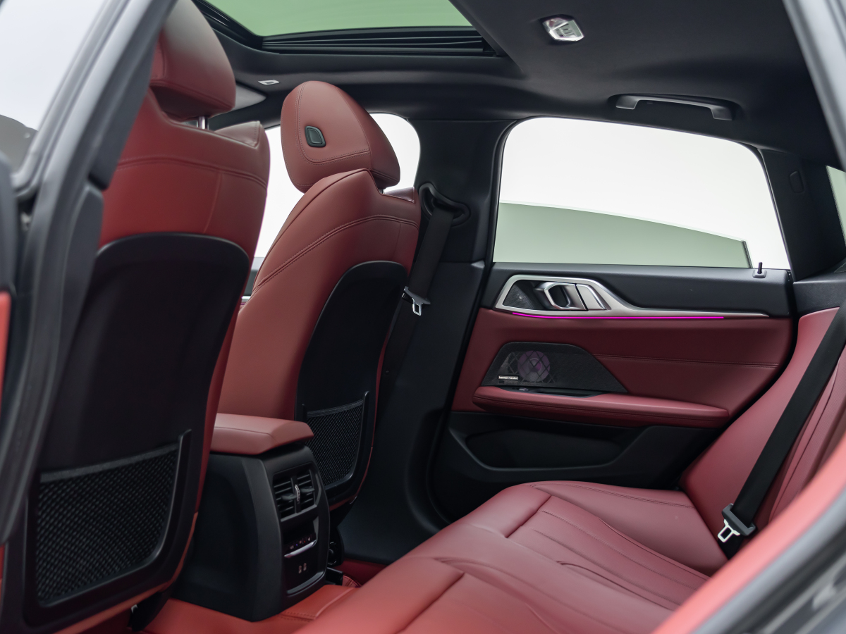 BMW 4 Series 2022 immagine di auto #10