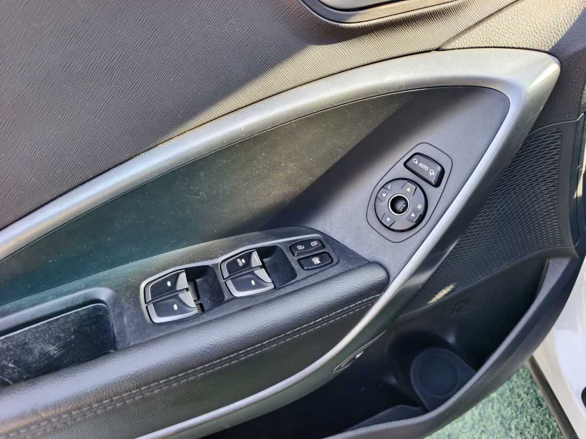 Hyundai Santa Fe 2014 #10 Hyundai Santa Fe 2014 car image #10