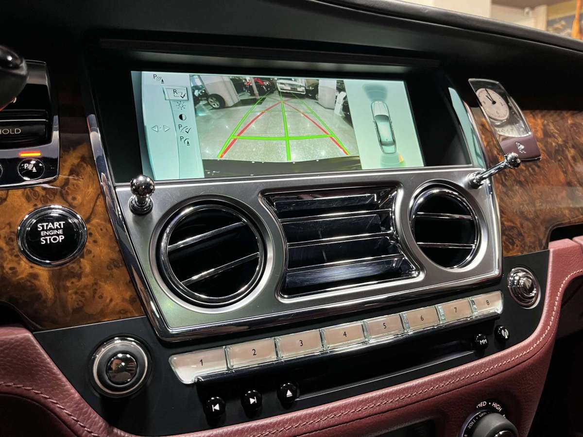 劳斯莱斯 古思特 2016 汽车图片 #10