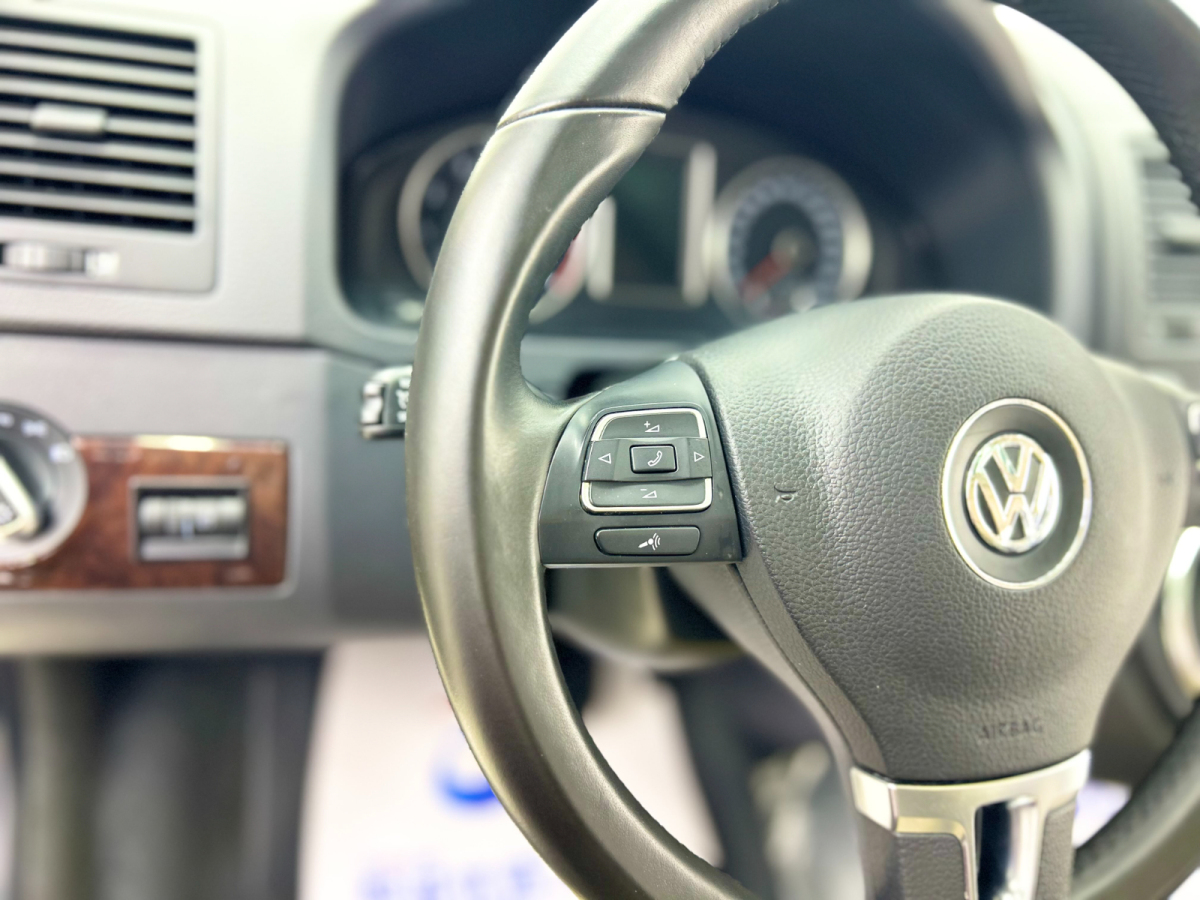 Volkswagen 2014 car image #10