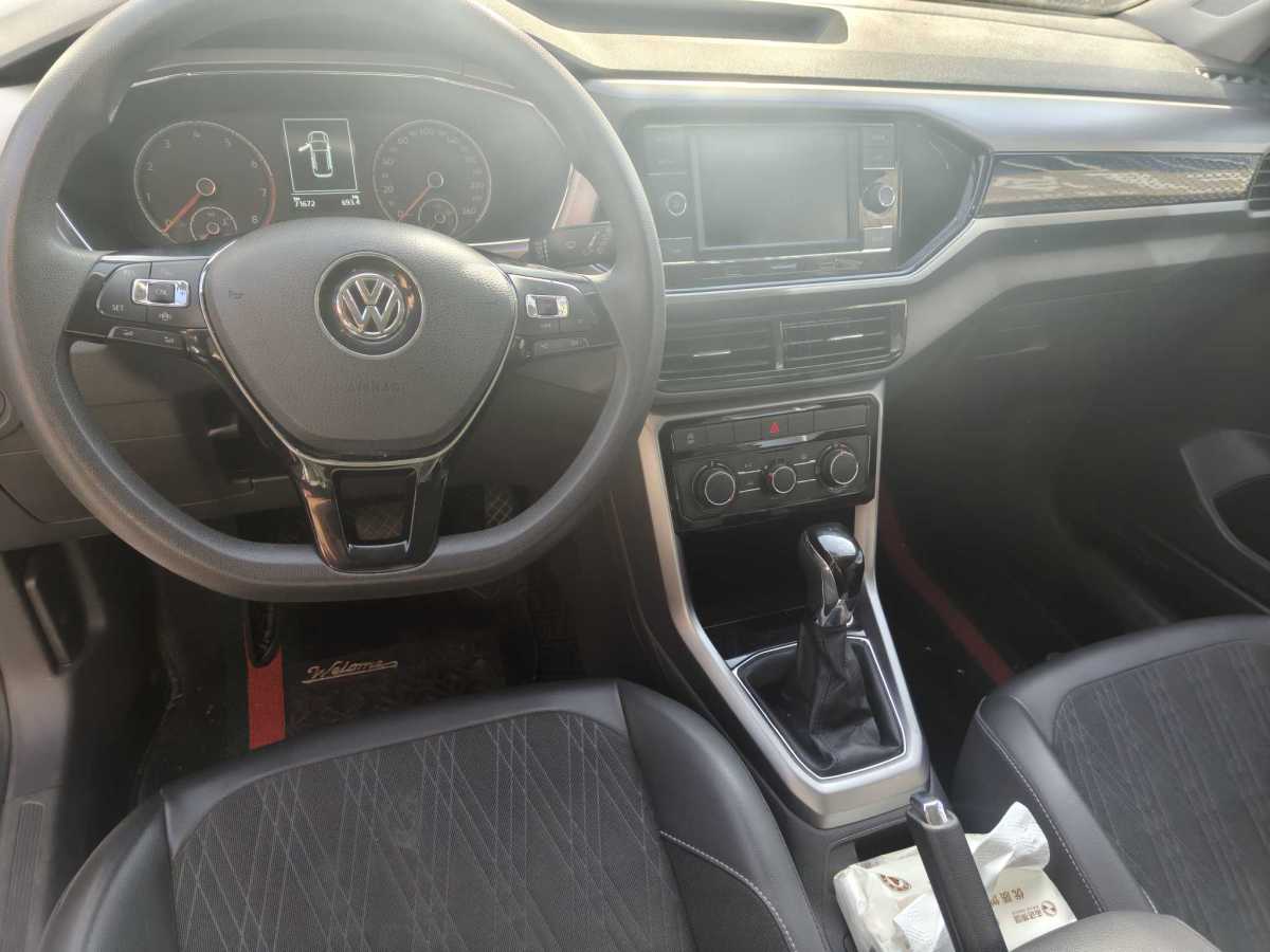 Volkswagen T-Cross 2020 car image #10