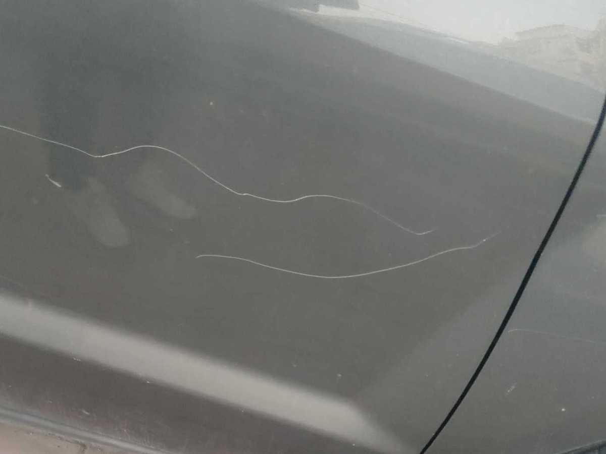 GEELY GX7 2012 car image #10