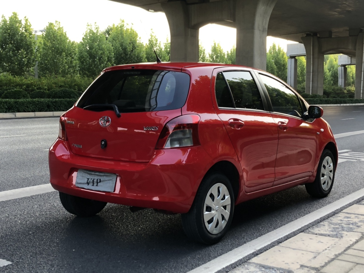 Toyota Yaris 2013 imagem de carro #10