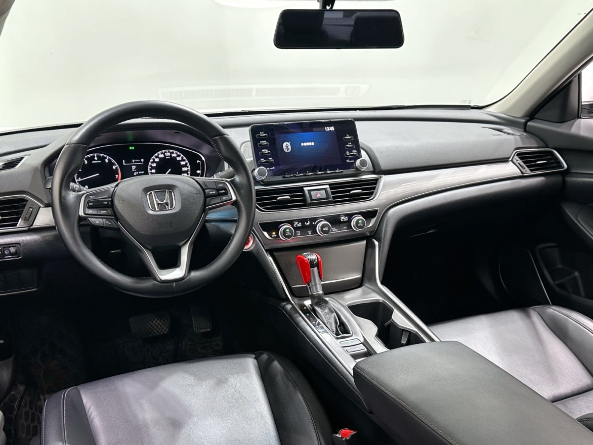 Honda Accord 2020 #10 Honda Accord 2020 car image #10