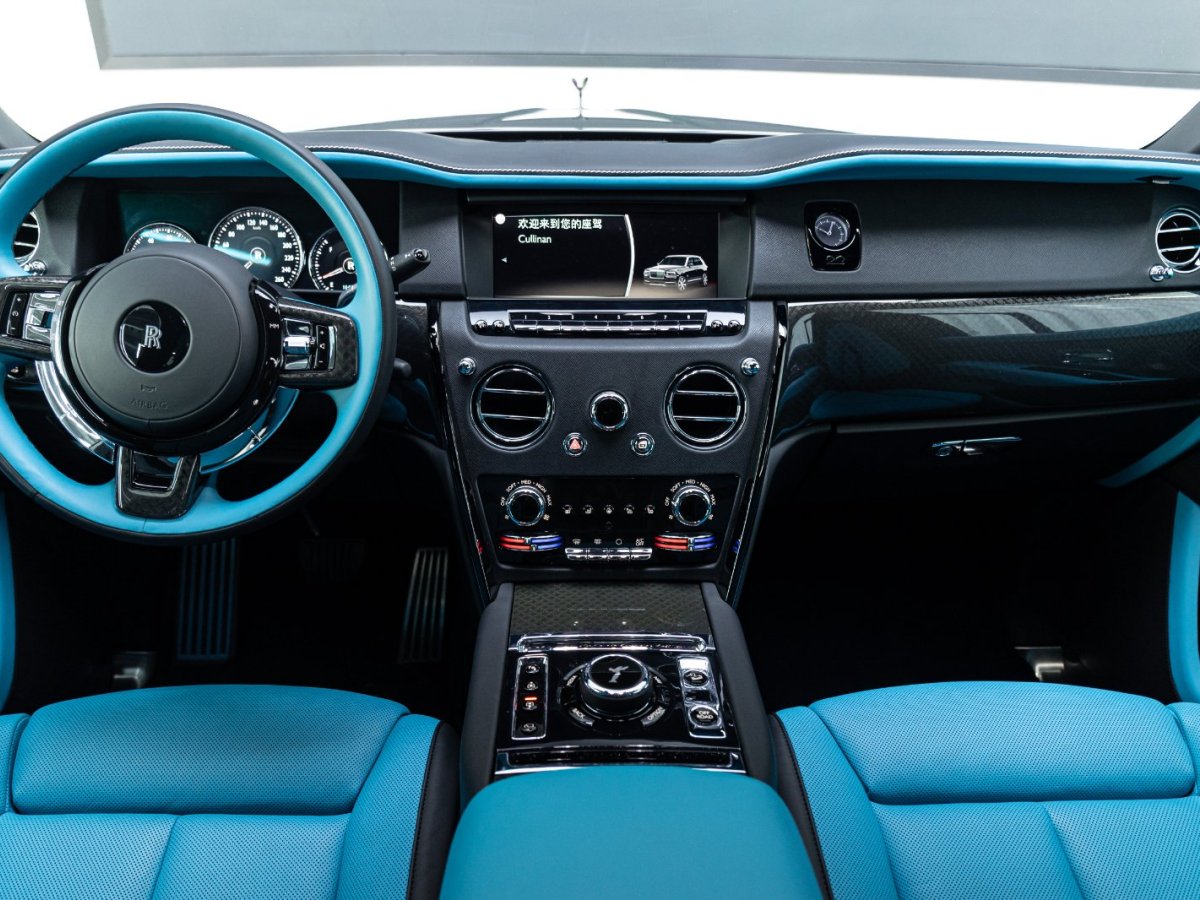 Rolls-Royce Cullinan 2021 car image #10