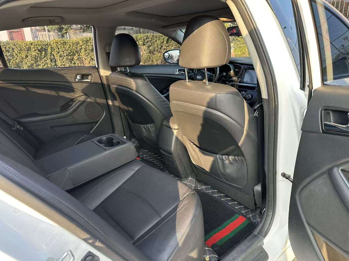 Kia K5 2014 car image #10