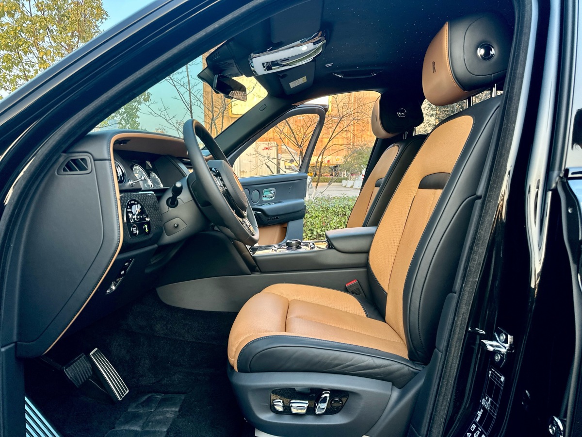 Rolls-Royce Cullinan 2022 immagine di auto #10