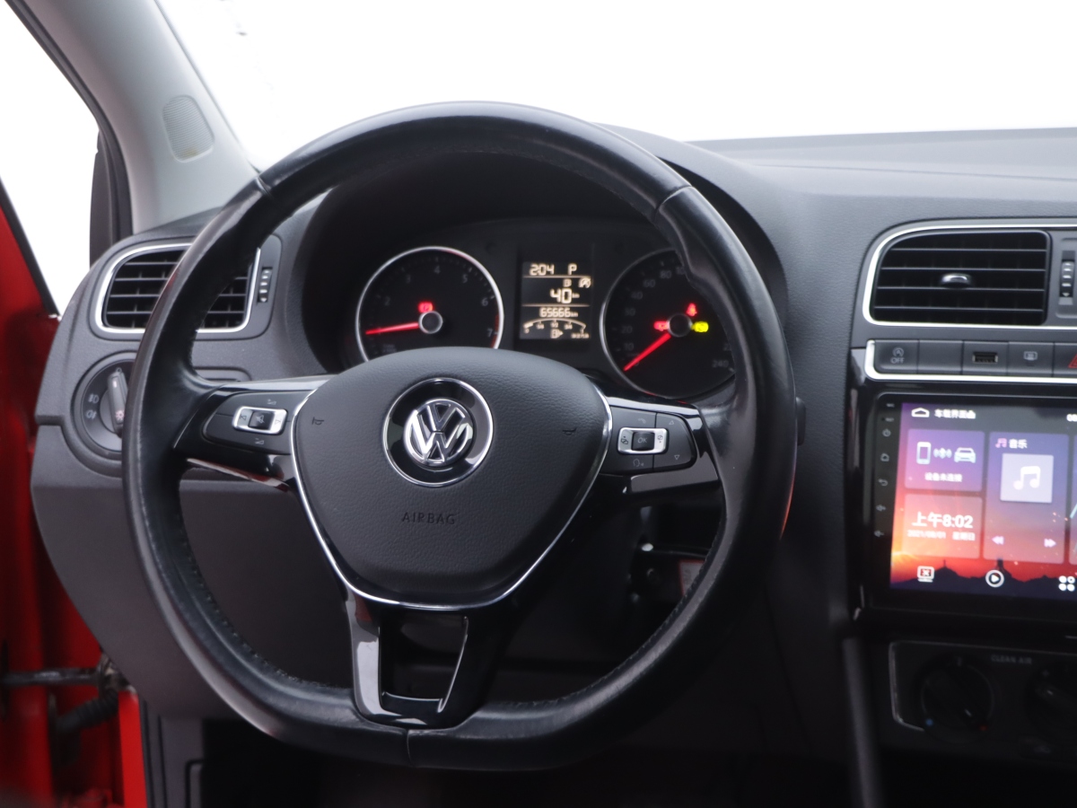 Volkswagen Polo 2018 car image #10