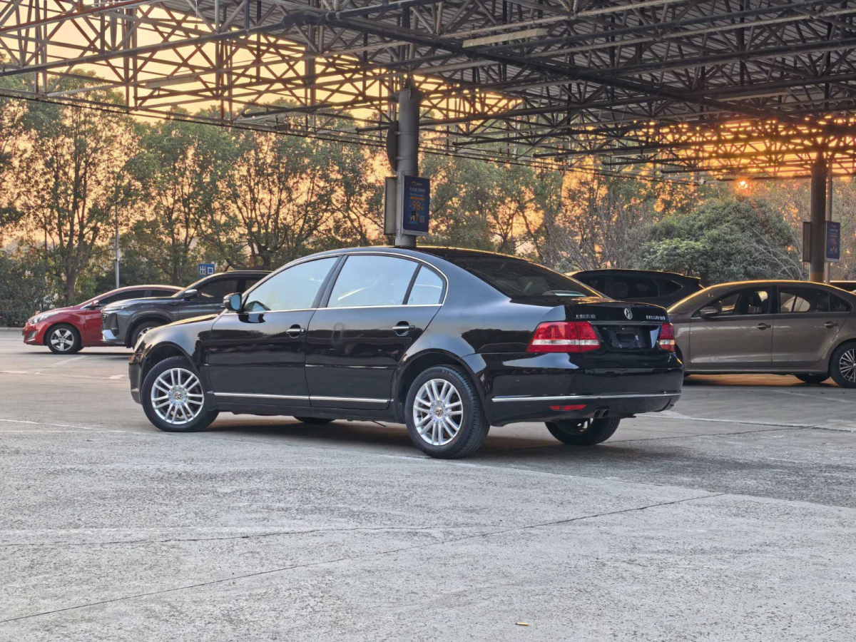 Volkswagen Passat Lingyu 2011 car image #10