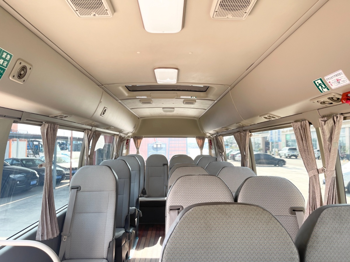 Toyota Coaster 2018 #10 Toyota Coaster 2018 imagen de coche #10