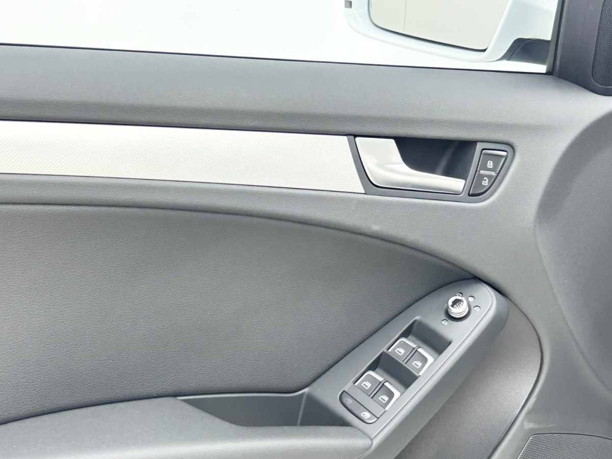 Audi A4 (Imported) 2014 car image #10