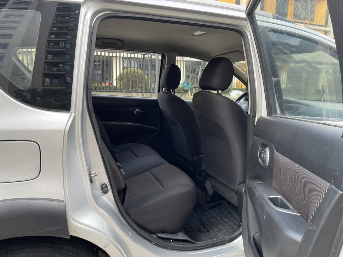 日产 骊威 2013 汽车图片 #10