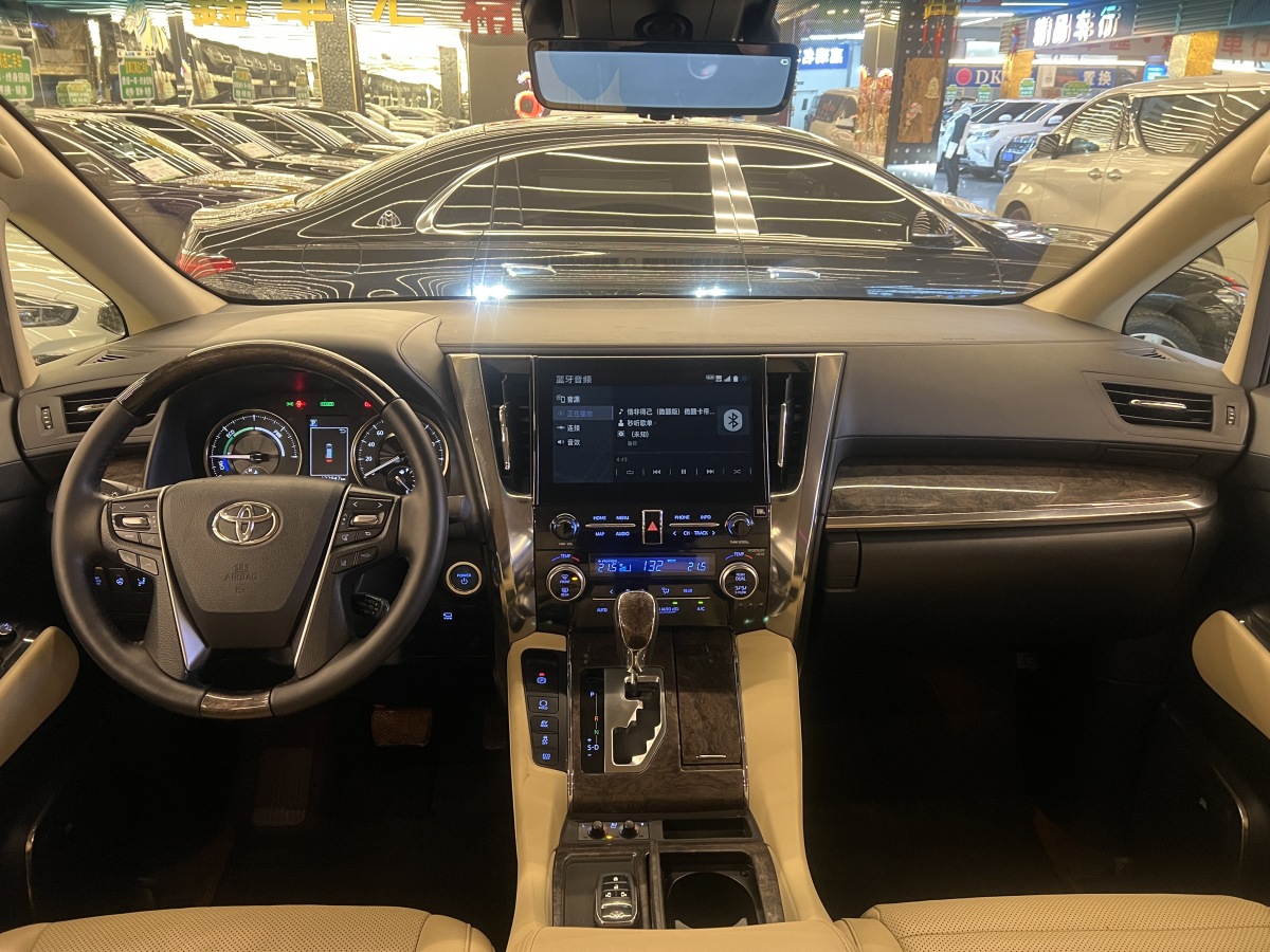 Toyota Alphard 2020 immagine di auto #10