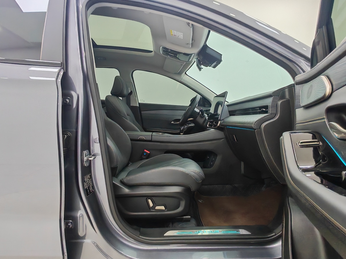 Jetour X90 C-DM 2025 immagine di auto #10