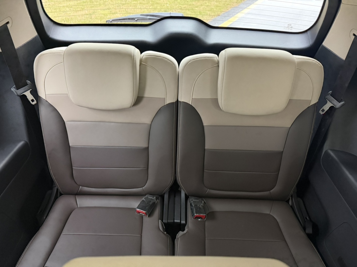 BYD Song MAX New Energy 2023 car image #10