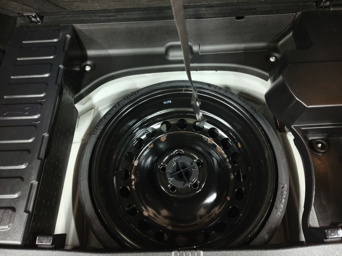 Mercedes-Benz GLK Class 2016 car image #10