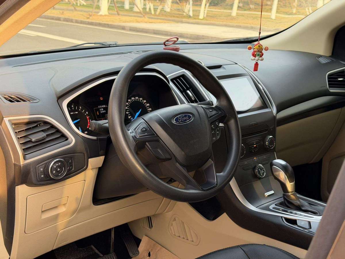 Ford Edge 2016 car image #10