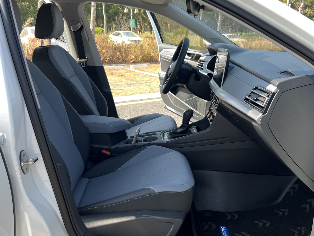 Volkswagen Lavida 2025 car image #10