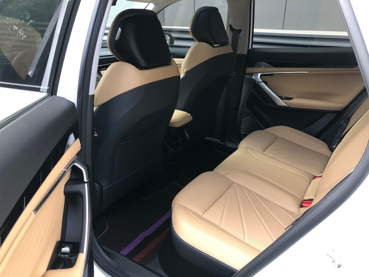 GEELY Boyue L 2024 car image #10