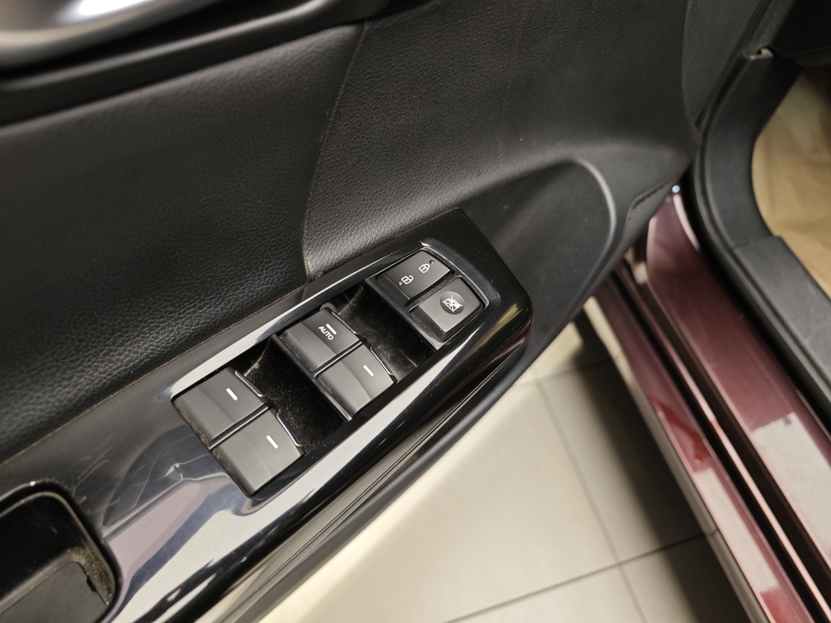 GAC Trumpchi GA6 2017 car image #10