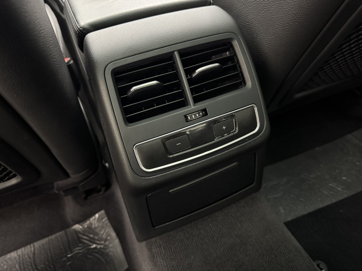 Audi A4L 2017 #10 Audi A4L 2017 car image #10