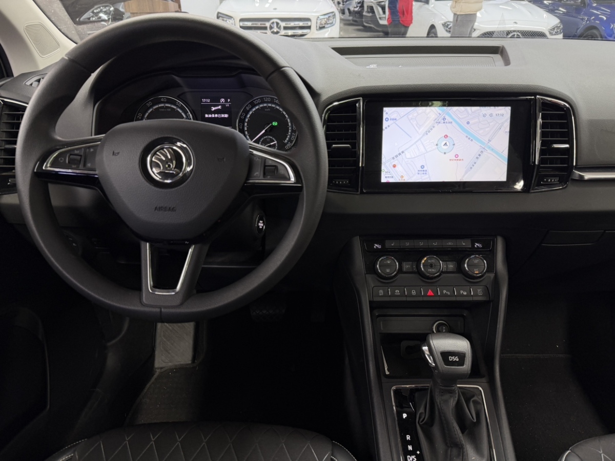 Skoda Karoq 2019 изображение автомобиля #10