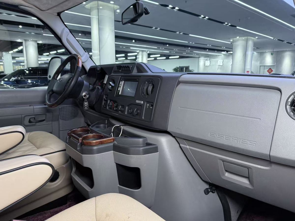 Ford E350 2015 #10 Ford E350 2015 car image #10