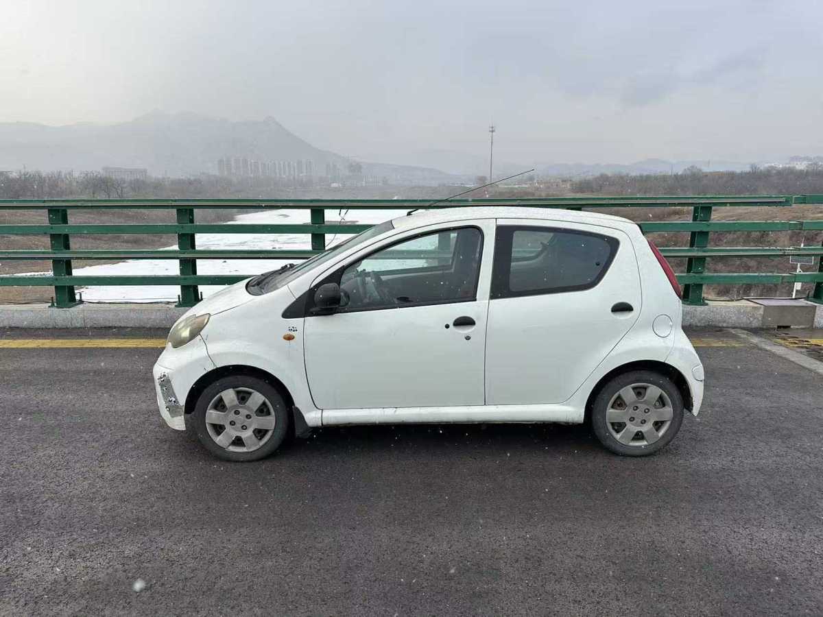 BYD F0 2014 car image #10