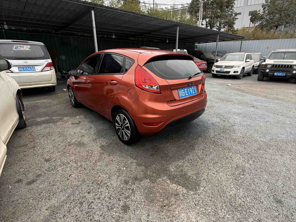 Ford Fiesta 2009 immagine di auto #10