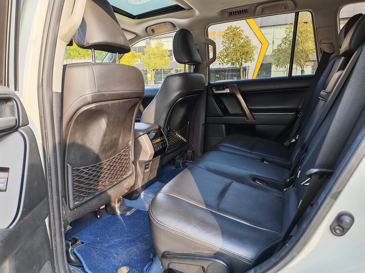 Toyota Land Cruiser Prado 2018 #10 Toyota Land Cruiser Prado 2018 car image #10