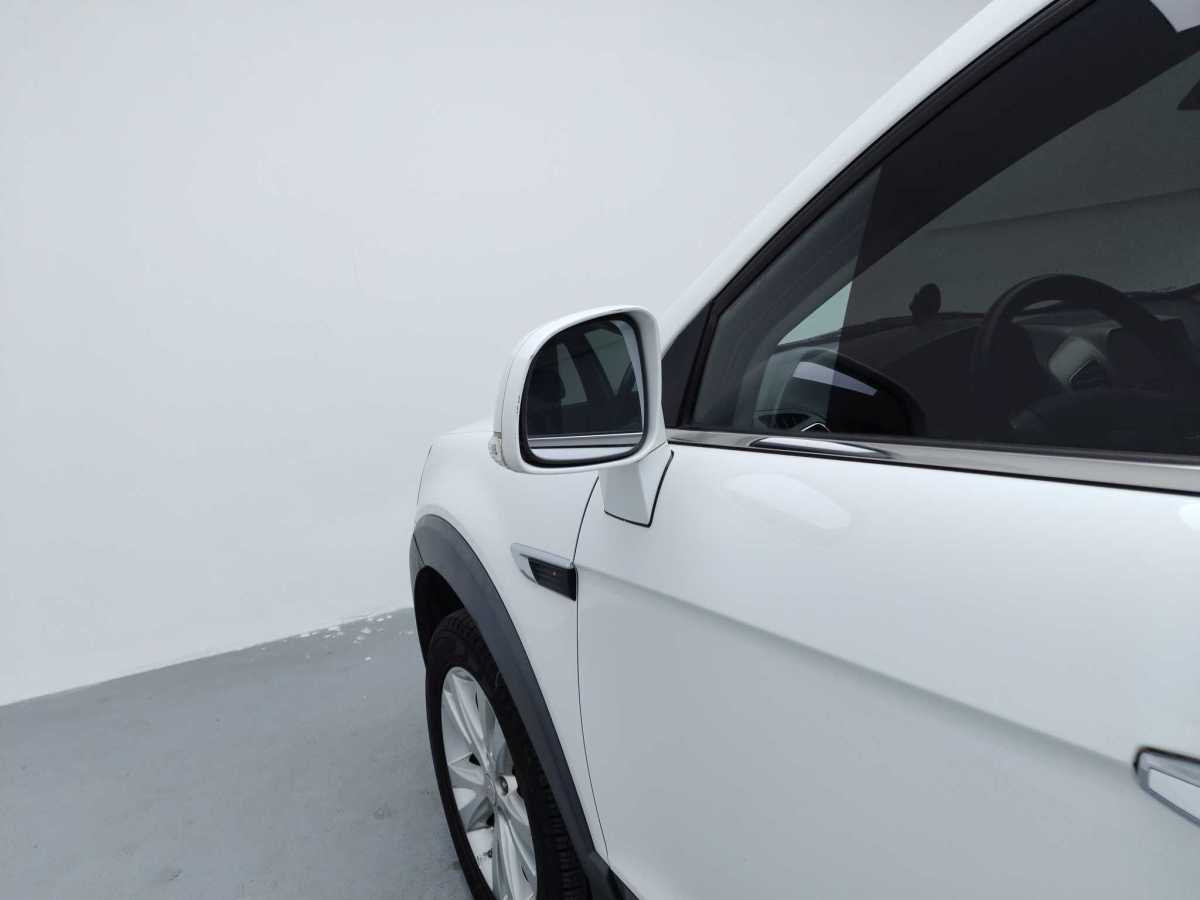 Chevrolet Captiva 2016 car image #10