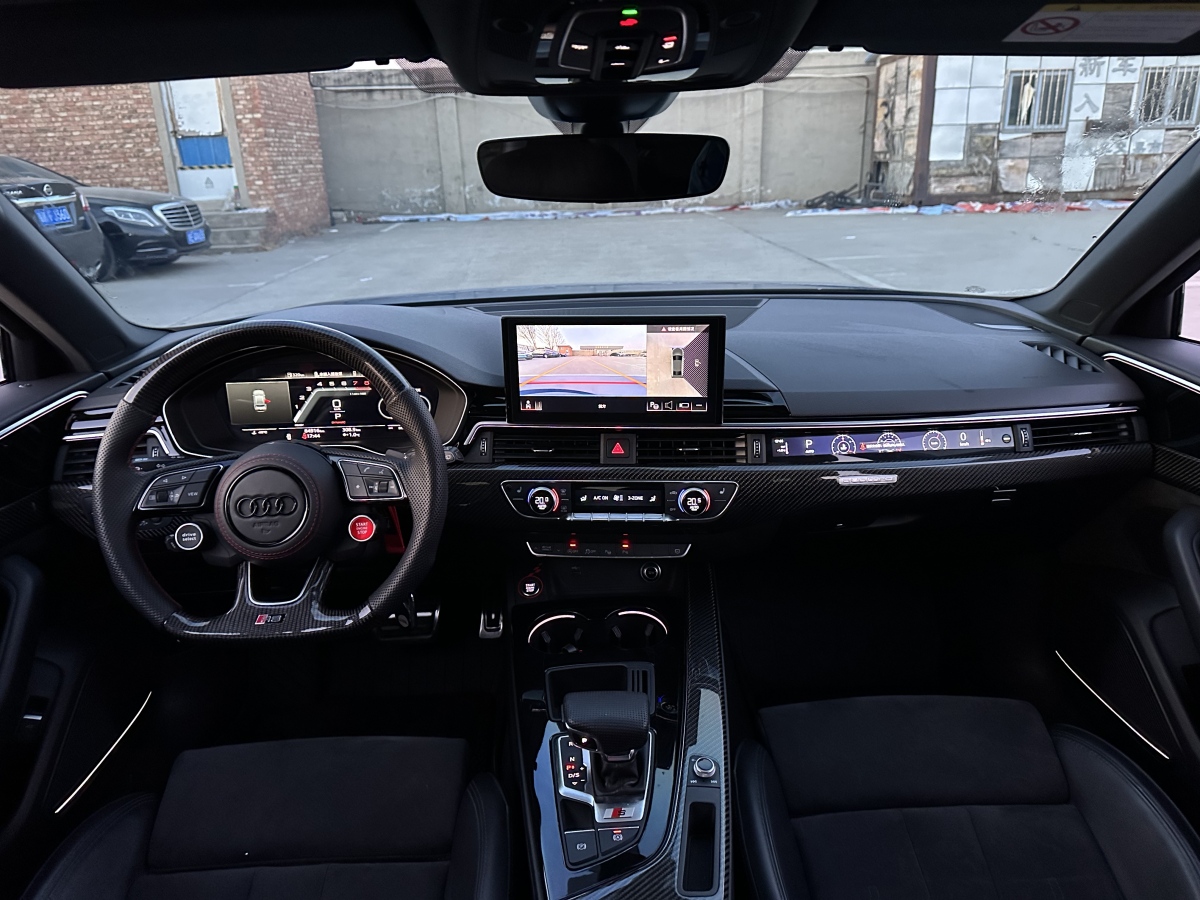 Audi A4L 2022 car image #10