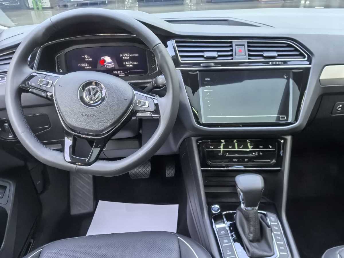 Volkswagen Tiguan L New Energy 2020 изображение автомобиля #10