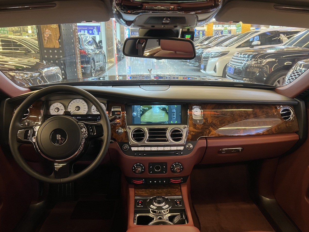 劳斯莱斯 古思特 2011 汽车图片 #10