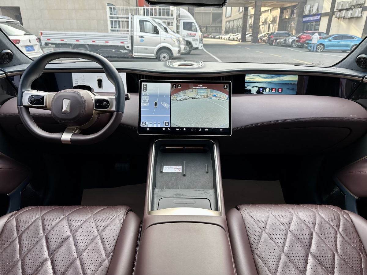 Avatr 11 2024 #10 Avatr 11 2024 car image #10