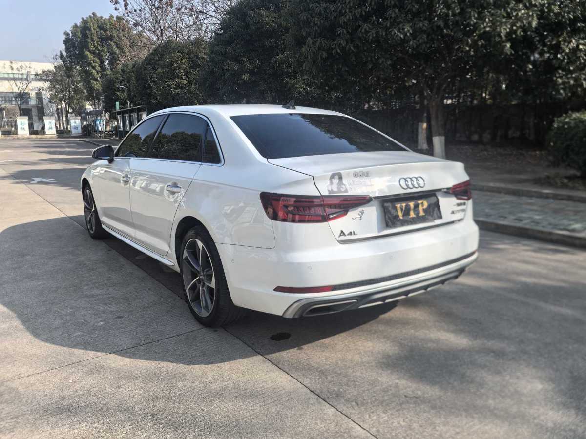 Audi A4L 2020 car image #10