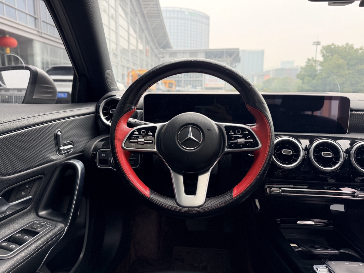 Mercedes-Benz A Class 2019 car image #10