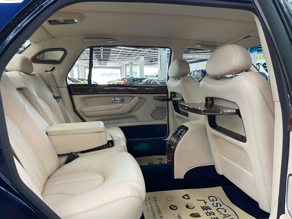 Rolls-Royce 2011 car image #10