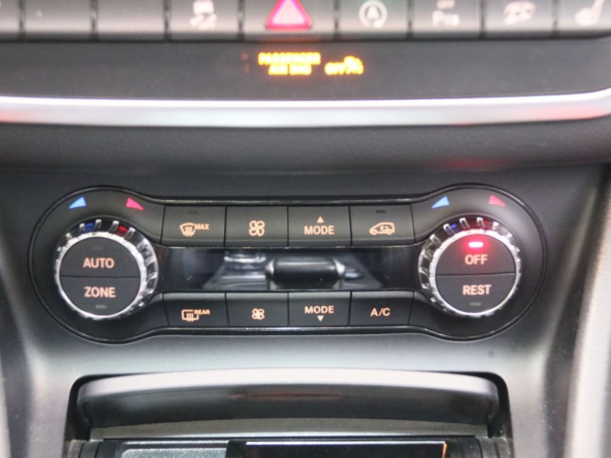 Mercedes-Benz GLA AMG 2016 car image #10