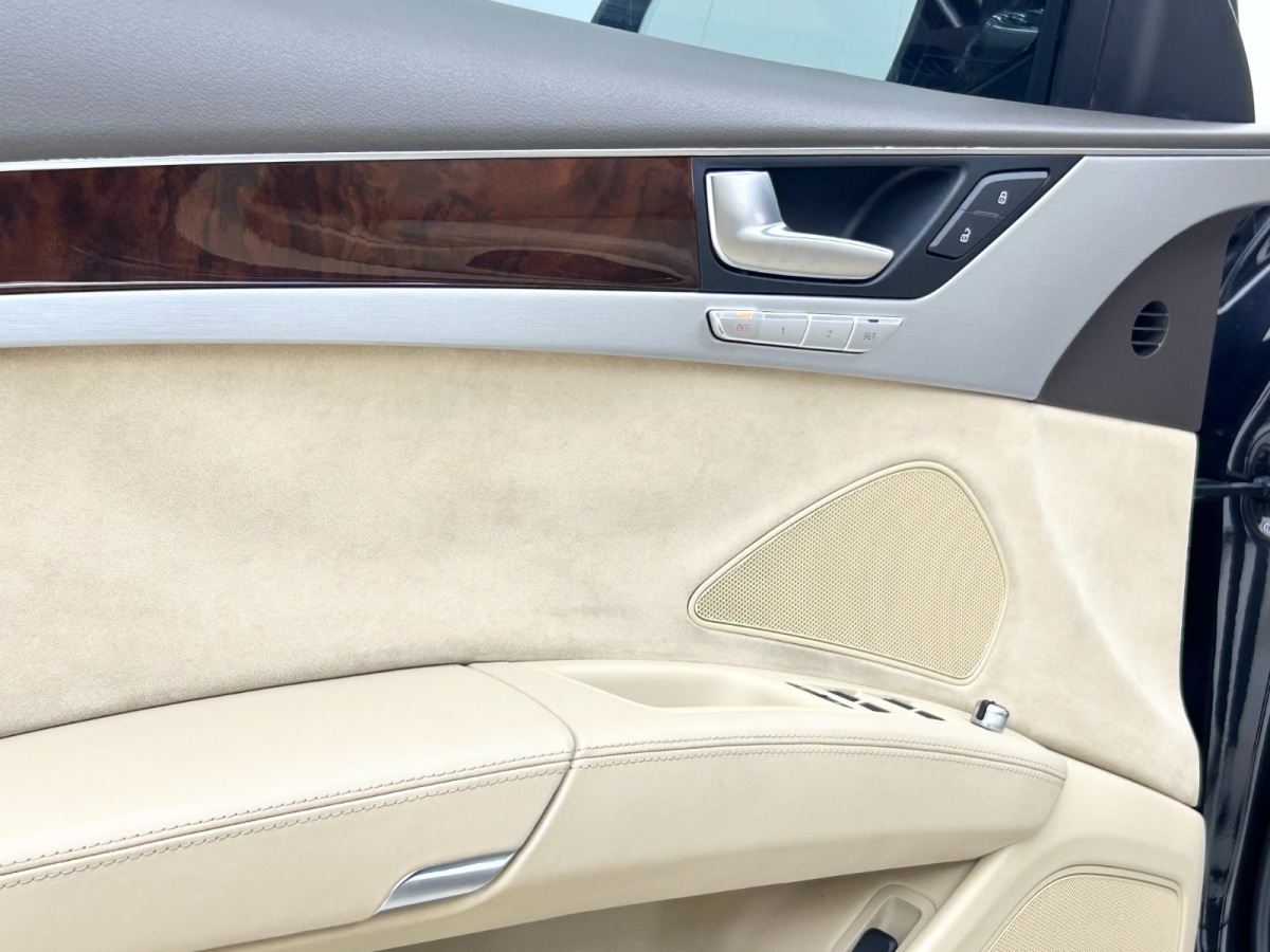 Audi 2013 car image #10
