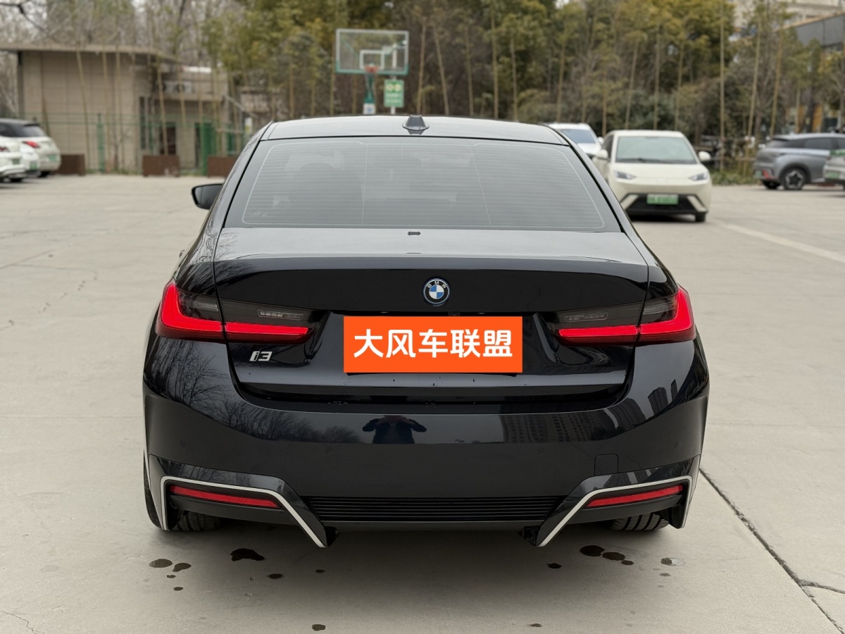 BMW i3 2023 immagine di auto #10