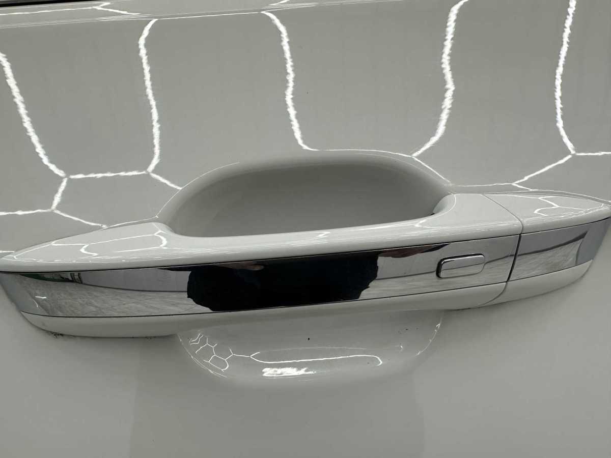 Volkswagen T-Cross 2021 #10 Volkswagen T-Cross 2021 car image #10