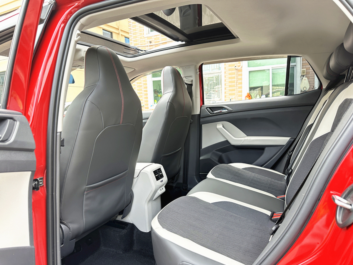 Volkswagen T-Cross 2019 immagine di auto #10